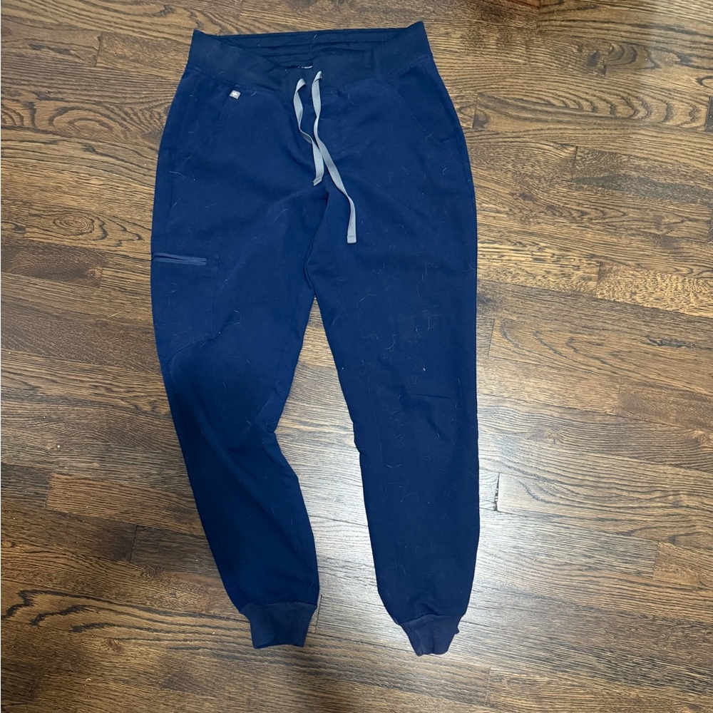 Figs Technical Collection Scrub bottom